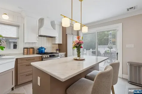 412 Fenlon Boulevard Clifton NJ 07014