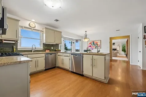 61 Howell Drive West Orange NJ 07052
