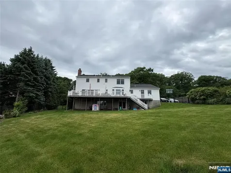 61 Howell Drive West Orange NJ 07052