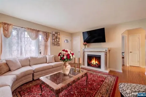 74 Armstrong Avenue Wayne NJ 07470