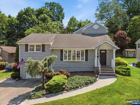 35 Old Orchard Court Cedar Grove NJ 07009