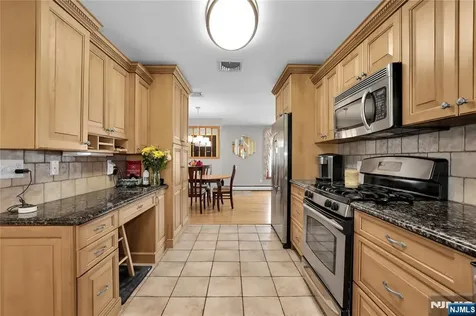 35 Old Orchard Court Cedar Grove NJ 07009