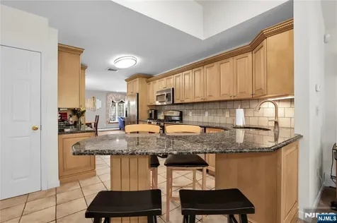 35 Old Orchard Court Cedar Grove NJ 07009