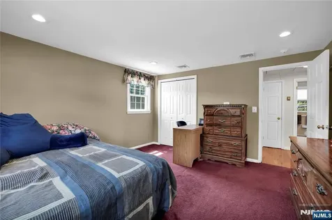 35 Old Orchard Court Cedar Grove NJ 07009