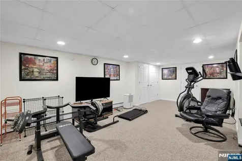 35 Old Orchard Court Cedar Grove NJ 07009