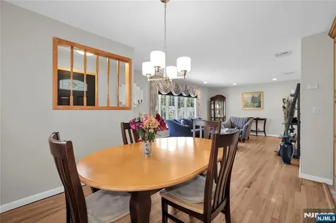 35 Old Orchard Court Cedar Grove NJ 07009