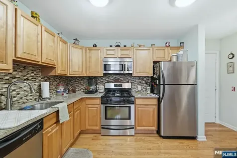 19 Market Paterson NJ 07501