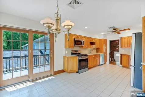 98 Vassar Drive Paramus NJ 07652