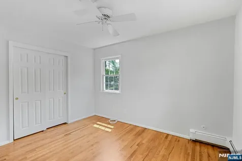 98 Vassar Drive Paramus NJ 07652