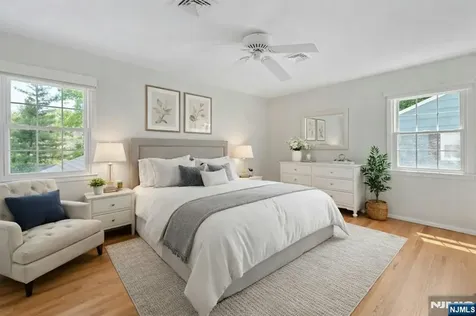 98 Vassar Drive Paramus NJ 07652