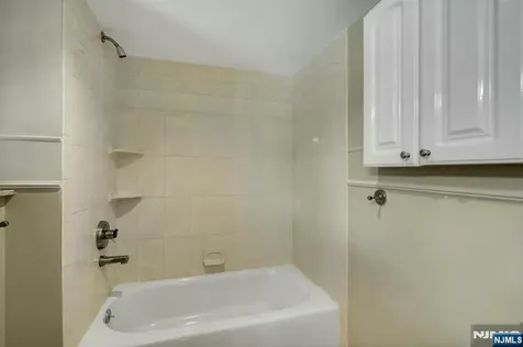 98 Vassar Drive Paramus NJ 07652