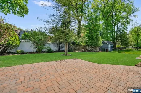 98 Vassar Drive Paramus NJ 07652