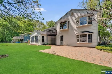 98 Vassar Drive Paramus NJ 07652