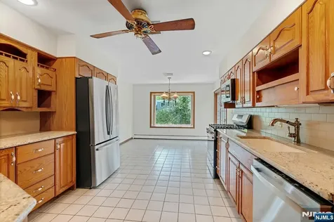 98 Vassar Drive Paramus NJ 07652