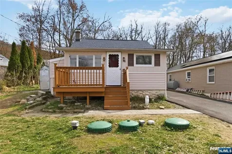 54 Wildwood Road Jefferson Township NJ 07438