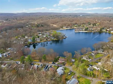 54 Wildwood Road Jefferson Township NJ 07438