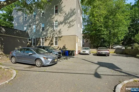 70 Llewellyn Avenue Bloomfield NJ 07003