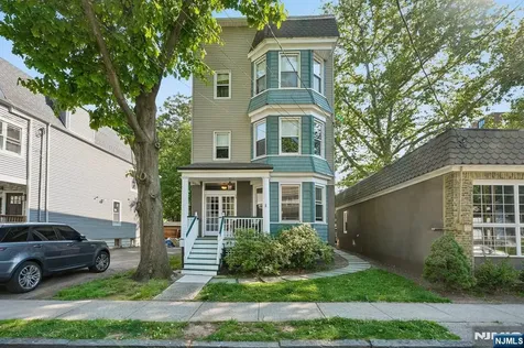 70 Llewellyn Avenue Bloomfield NJ 07003