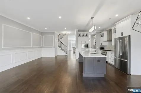 202 Brandon Court Montvale NJ 07645