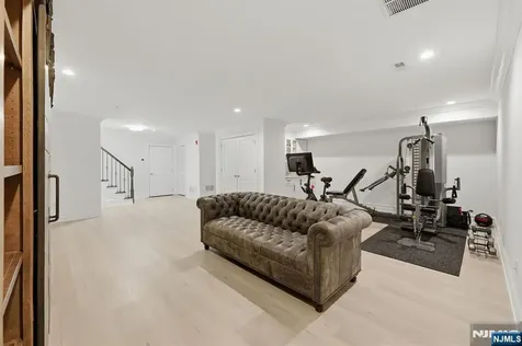 202 Brandon Court Montvale NJ 07645