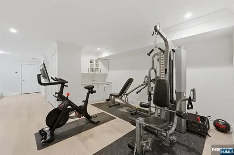 202 Brandon Court Montvale NJ 07645