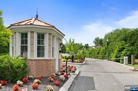 202 Brandon Court Montvale NJ 07645