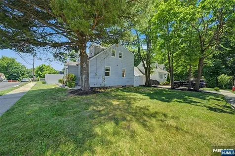 2254 Halsey Street Union NJ 07083