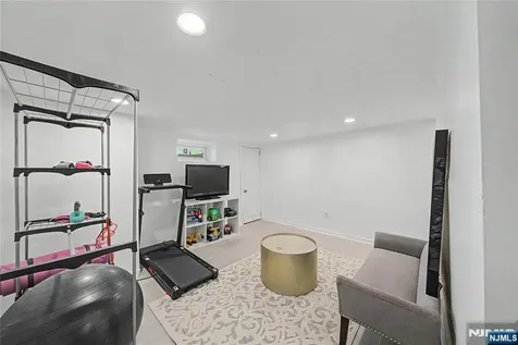 2254 Halsey Street Union NJ 07083