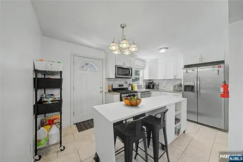 2254 Halsey Street Union NJ 07083