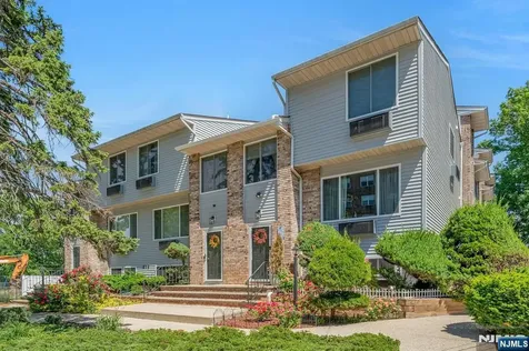 228 Johnson Avenue Hackensack NJ 07601