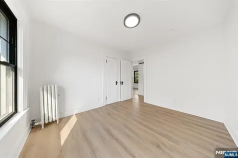 11 W Gouverneur Avenue Rutherford NJ 07070