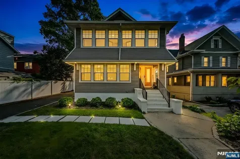 11 W Gouverneur Avenue Rutherford NJ 07070