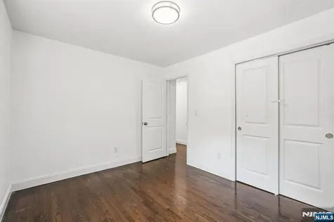 34 Oklahoma Trail Hopatcong NJ 07843