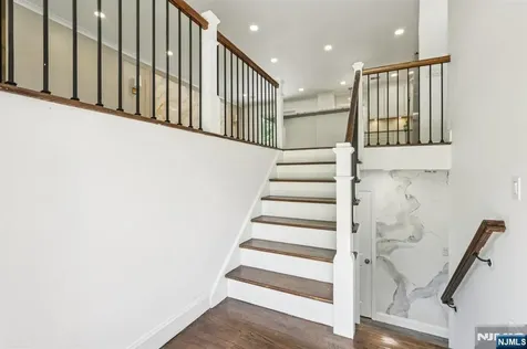 34 Oklahoma Trail Hopatcong NJ 07843