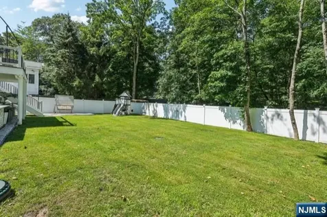 34 Oklahoma Trail Hopatcong NJ 07843