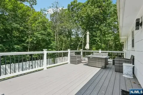 34 Oklahoma Trail Hopatcong NJ 07843