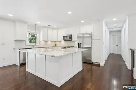34 Oklahoma Trail Hopatcong NJ 07843