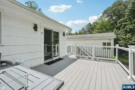 34 Oklahoma Trail Hopatcong NJ 07843