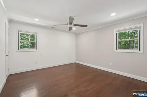 34 Oklahoma Trail Hopatcong NJ 07843