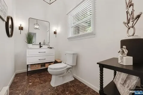 6 Kristen Court Wayne NJ 07470