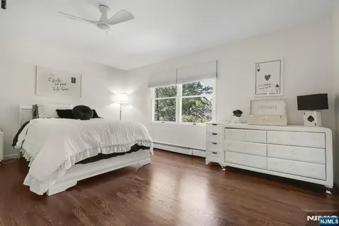 6 Kristen Court Wayne NJ 07470