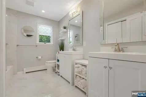 6 Kristen Court Wayne NJ 07470