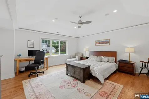 95 Mezzine Drive Cresskill NJ 07626