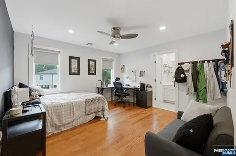 95 Mezzine Drive Cresskill NJ 07626
