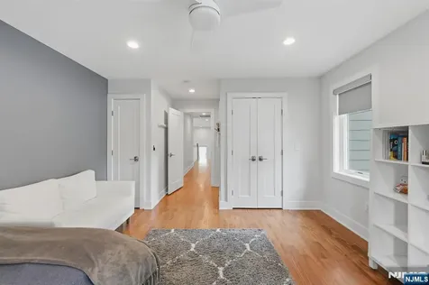 95 Mezzine Drive Cresskill NJ 07626