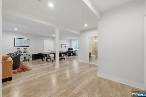95 Mezzine Drive Cresskill NJ 07626