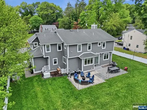 95 Mezzine Drive Cresskill NJ 07626