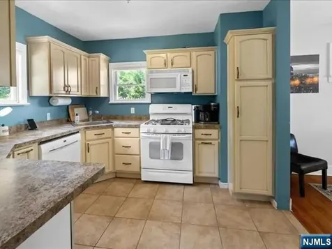 146 Kensington Avenue Norwood NJ 07648
