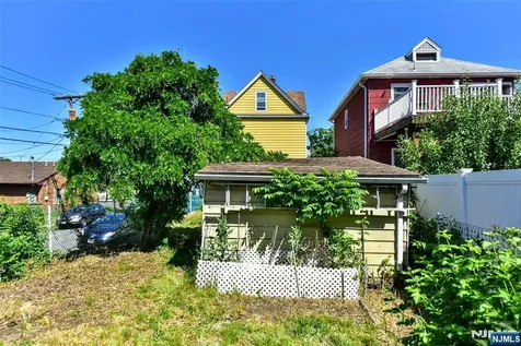 70 Main Avenue Wallington NJ 07057