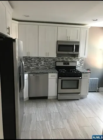 12 Madison Avenue Lodi NJ 07644